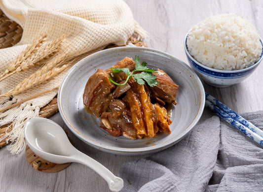 枝竹羊腩煲飯  Lamb Pot with Bean Curd Rice
